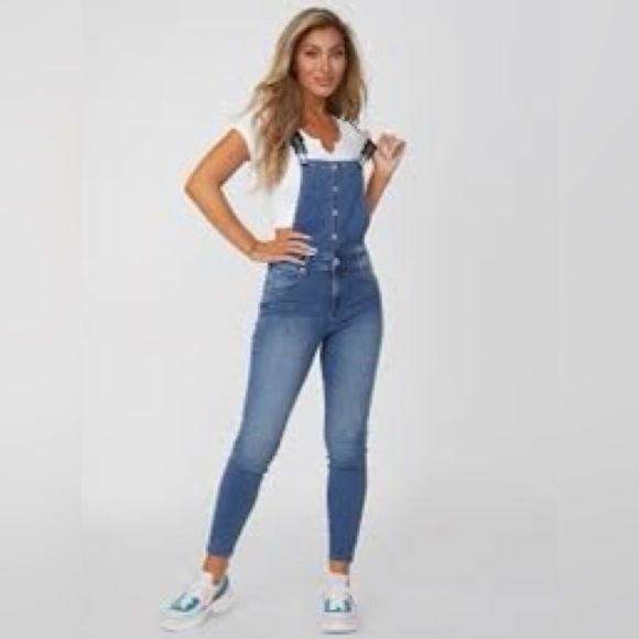 Guess Denim - vintage retro style 80s or 90s look bombshell head turne